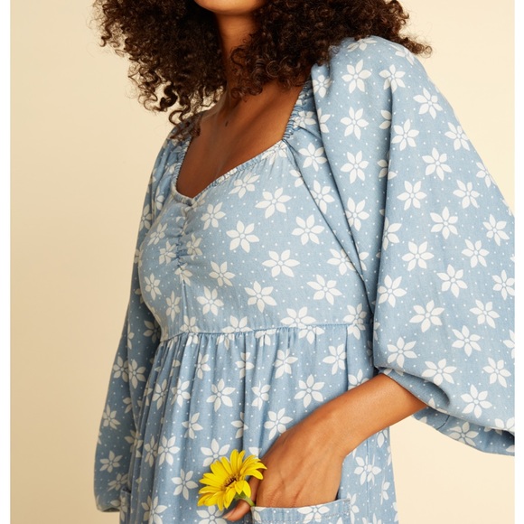 NWT Billabong x Wrangler Just A Dream Denim Dress - Picture 2 of 10